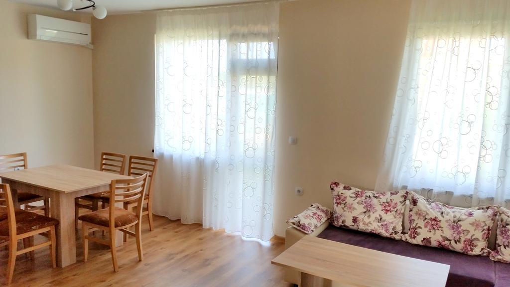 Guesthouse River House Svilengrad ภายนอก รูปภาพ