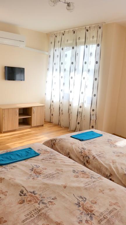 Guesthouse River House Svilengrad ภายนอก รูปภาพ